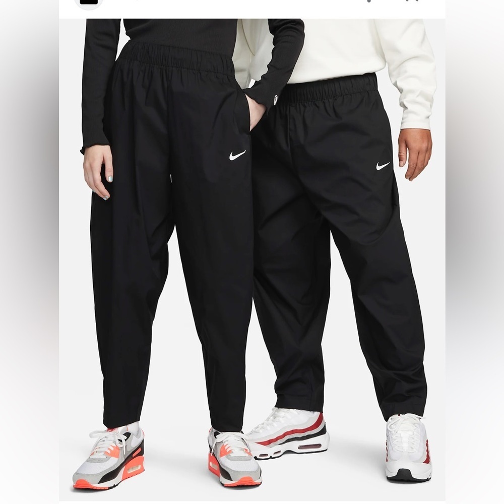 NIKE Sportswear Essential high rise curve trousers